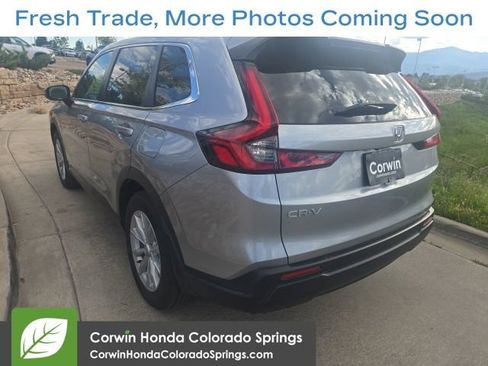 Used 2023 Honda CR-V EX image 5
