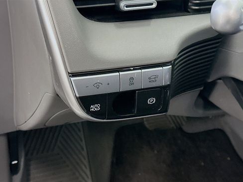Used 2024 Hyundai Ioniq 5 SEL AWD/4WD image 17