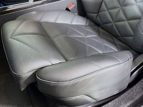 Used 2025 BMW 740i xDrive 740i xDrive image 23