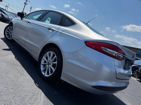 Used 2017 Ford Fusion SE w/ Fusion SE Technology Package image 52