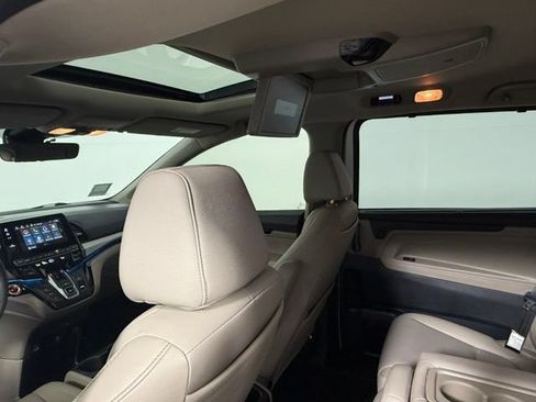 Used 2021 Honda Odyssey Touring image 37
