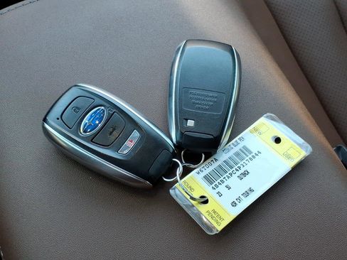 Certified 2023 Subaru Outback Touring AWD/4WD image 30