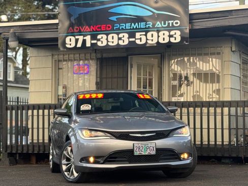 Used 2015 Chrysler 200 S FWD image 1
