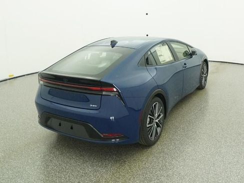 New 2026 Toyota Prius XLE image 8