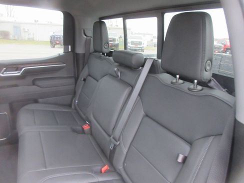 New 2026 GMC Sierra 1500 SLT w/ SLT Convenience Package image 14