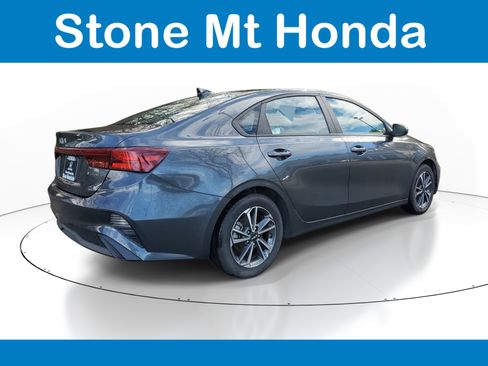 Used 2024 Kia Forte LXS image 6