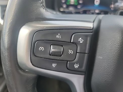 Used 2023 Chevrolet Suburban Premier w/ Advanced Technology Package image 25