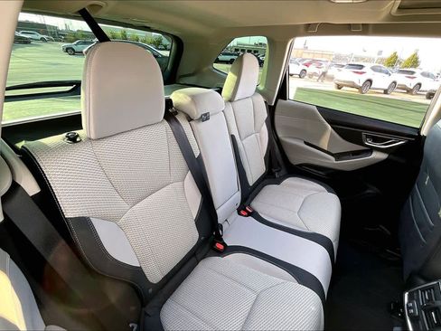Used 2023 Subaru Forester Premium image 18