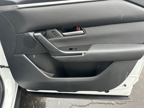 Certified 2025 MAZDA CX-50 AWD 2.5 S w/ Preferred Package image 21