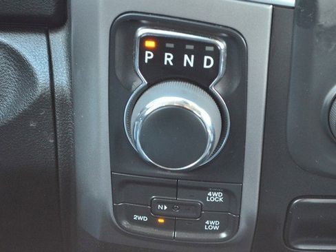 Used 2024 RAM 1500 Classic SLT image 27