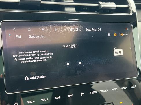 Certified 2023 Hyundai Tucson Limited image 19