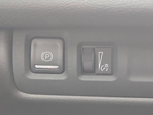 Certified 2025 Cadillac XT4 Sport image 17