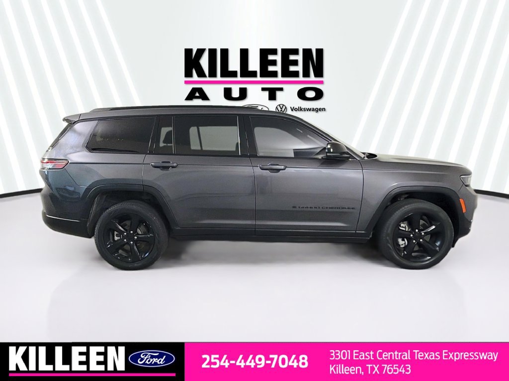Used 2024 Jeep Grand Cherokee L Limited w/ Black Appearance Package RWD image 10