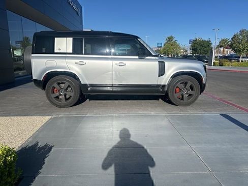 Used 2022 Land Rover Defender 110 X AWD/4WD image 4
