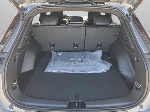 New 2026 Chevrolet Equinox EV LT w/ LPO, Blackout Package FWD image 9