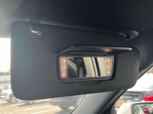 Used 2023 Chevrolet Traverse LT AWD/4WD image 32