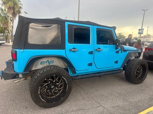 Used 2017 Jeep Wrangler Unlimited Sport w/ Max Tow Package AWD/4WD image 5