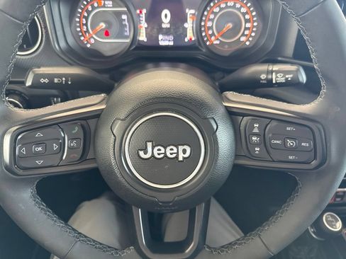 Used 2026 Jeep Gladiator Rubicon AWD/4WD image 22