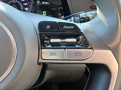 Used 2023 Hyundai Elantra SEL w/ Cargo Package image 22