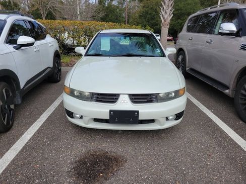 Used 2003 Mitsubishi Galant ES image 2
