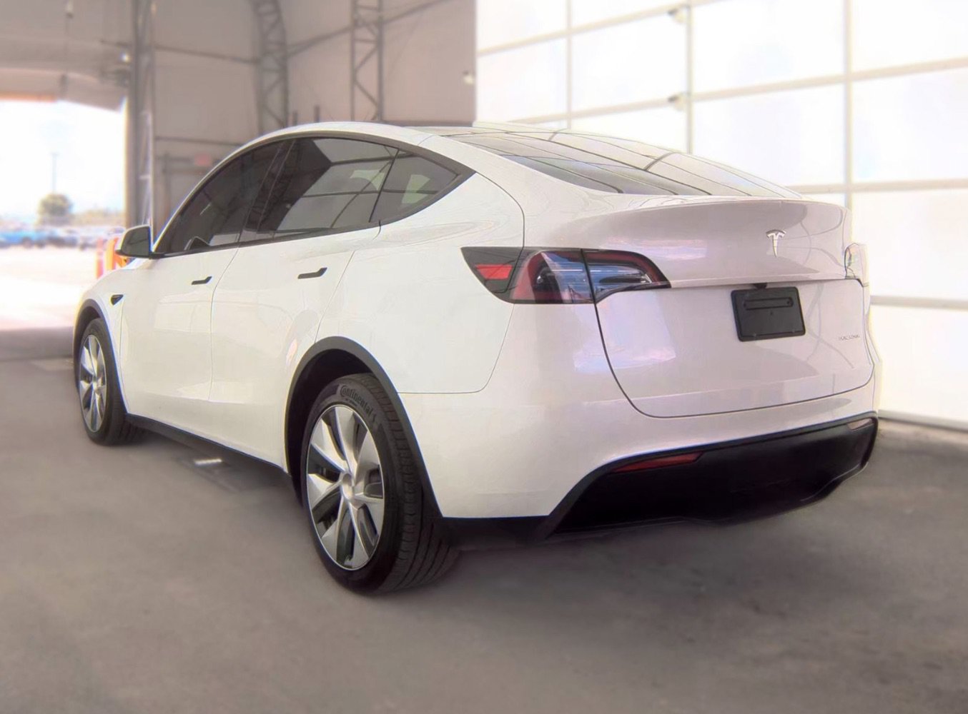 Used 2023 Tesla Model Y Long Range AWD/4WD image 6