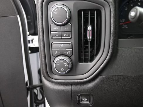 New 2026 Chevrolet Silverado 1500 Custom AWD/4WD image 28