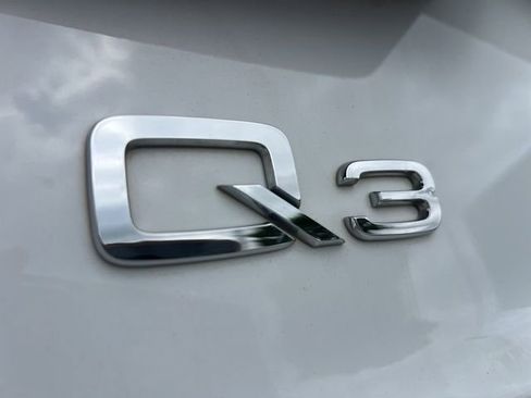 Used 2015 Audi Q3 2.0T Prestige image 9
