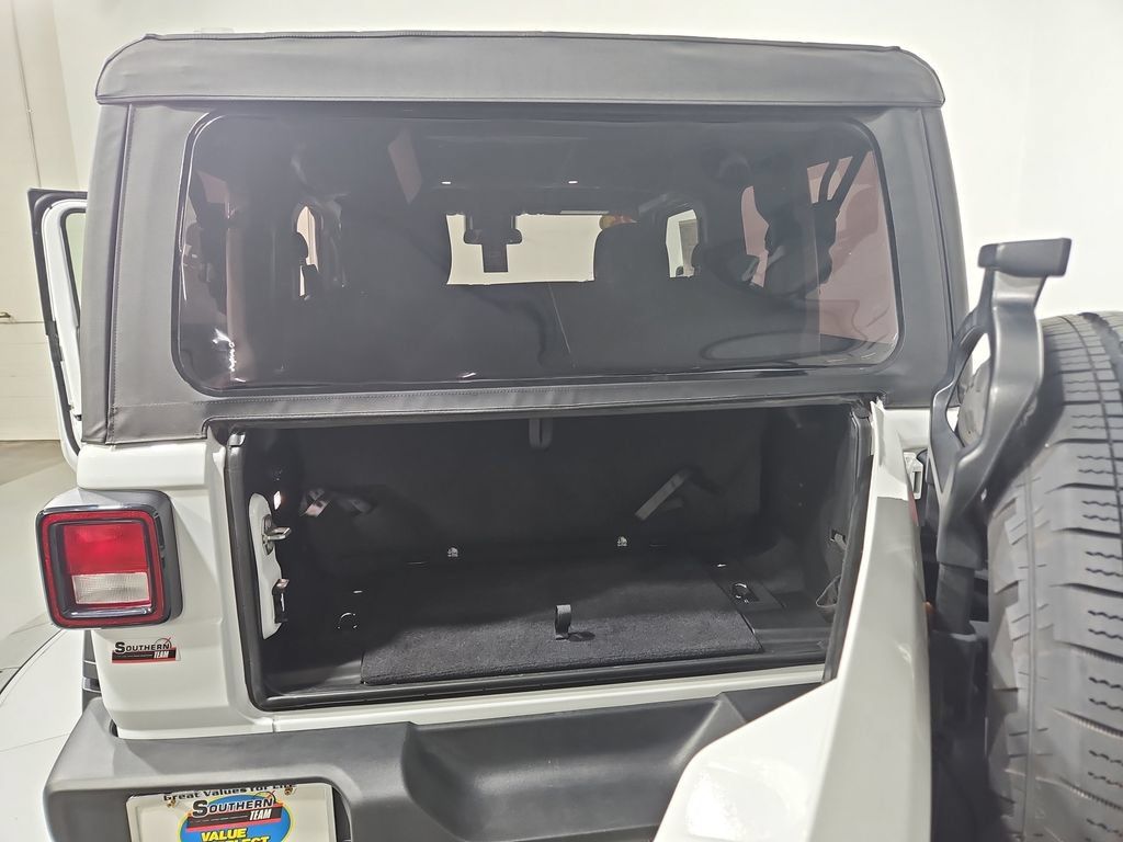 Used 2025 Jeep Wrangler Sport AWD/4WD image 22