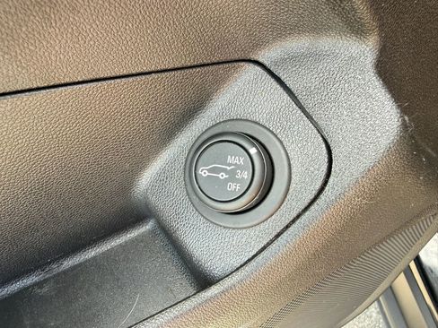 Used 2018 GMC Terrain SLE w/ Driver Convenience Package AWD/4WD image 24