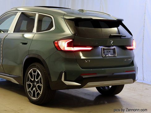 Used 2027 BMW X1 xDrive28i AWD/4WD image 8