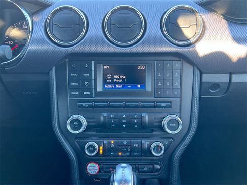 Used 2017 Ford Mustang Coupe image 26