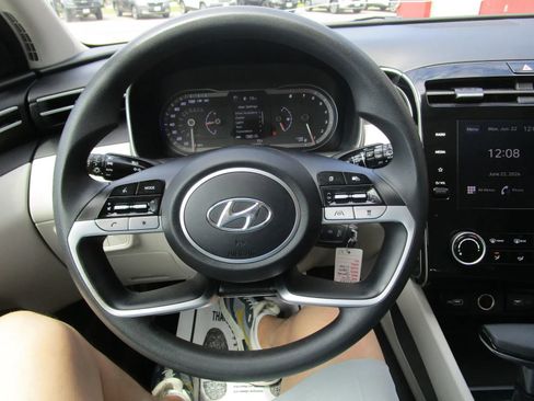 Used 2024 Hyundai Tucson SE AWD/4WD image 18