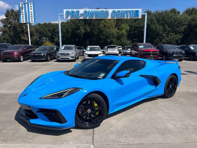 Used 2020 Chevrolet Corvette Stingray Premium Cpe w/ 3LT Preferred Equipment Group RWD image 2