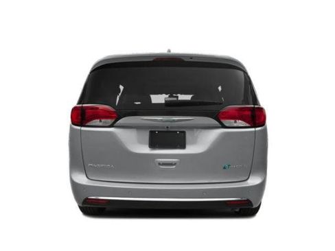 Used 2020 Chrysler Pacifica Touring-L w/ S Appearance Package FWD image 8