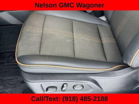 Used 2024 GMC Canyon AT4 AWD/4WD image 19