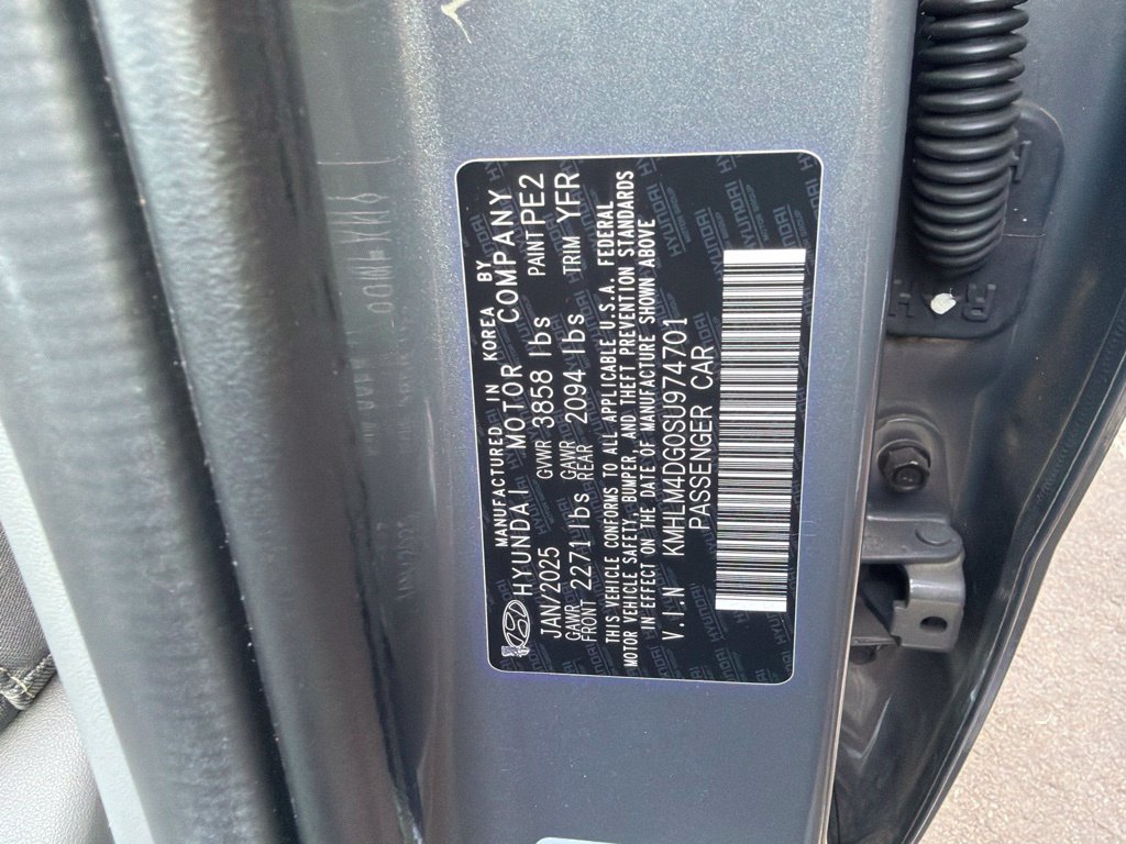 Certified 2025 Hyundai Elantra Sport FWD image 31