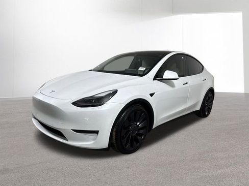 Used 2022 Tesla Model Y Performance image 23