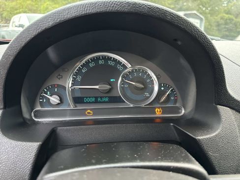 Used 2008 Chevrolet HHR LT w/ Sun and Fun Edtion Package image 29