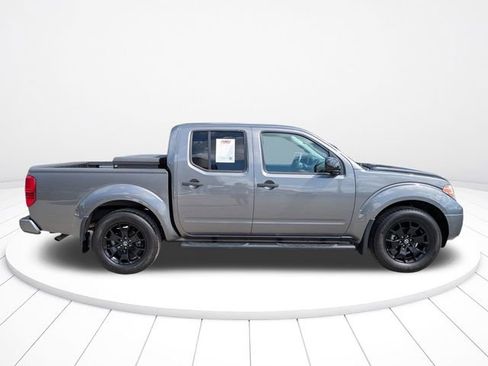 Used 2021 Nissan Frontier SV w/ Midnight Edition Floor Mats RWD image 3