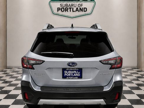 Used 2022 Subaru Outback Limited w/ Popular Package #2 AWD/4WD image 4