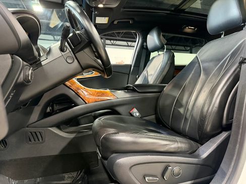 Used 2016 Lincoln MKX Reserve w/ Technology Package AWD/4WD image 7