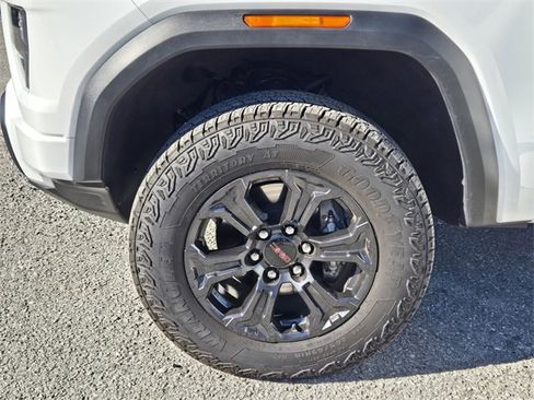 Used 2025 GMC Canyon Elevation w/ Convenience Package image 7