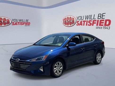 Used 2020 Hyundai Elantra SE FWD image 3