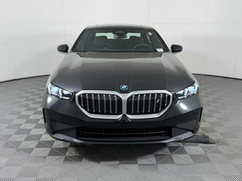 Used 2026 BMW i5 eDrive40 w/ Convenience Package RWD image 6