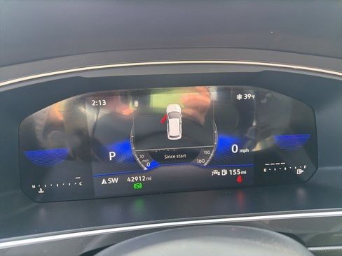 Used 2023 Volkswagen Tiguan SE R-Line image 12