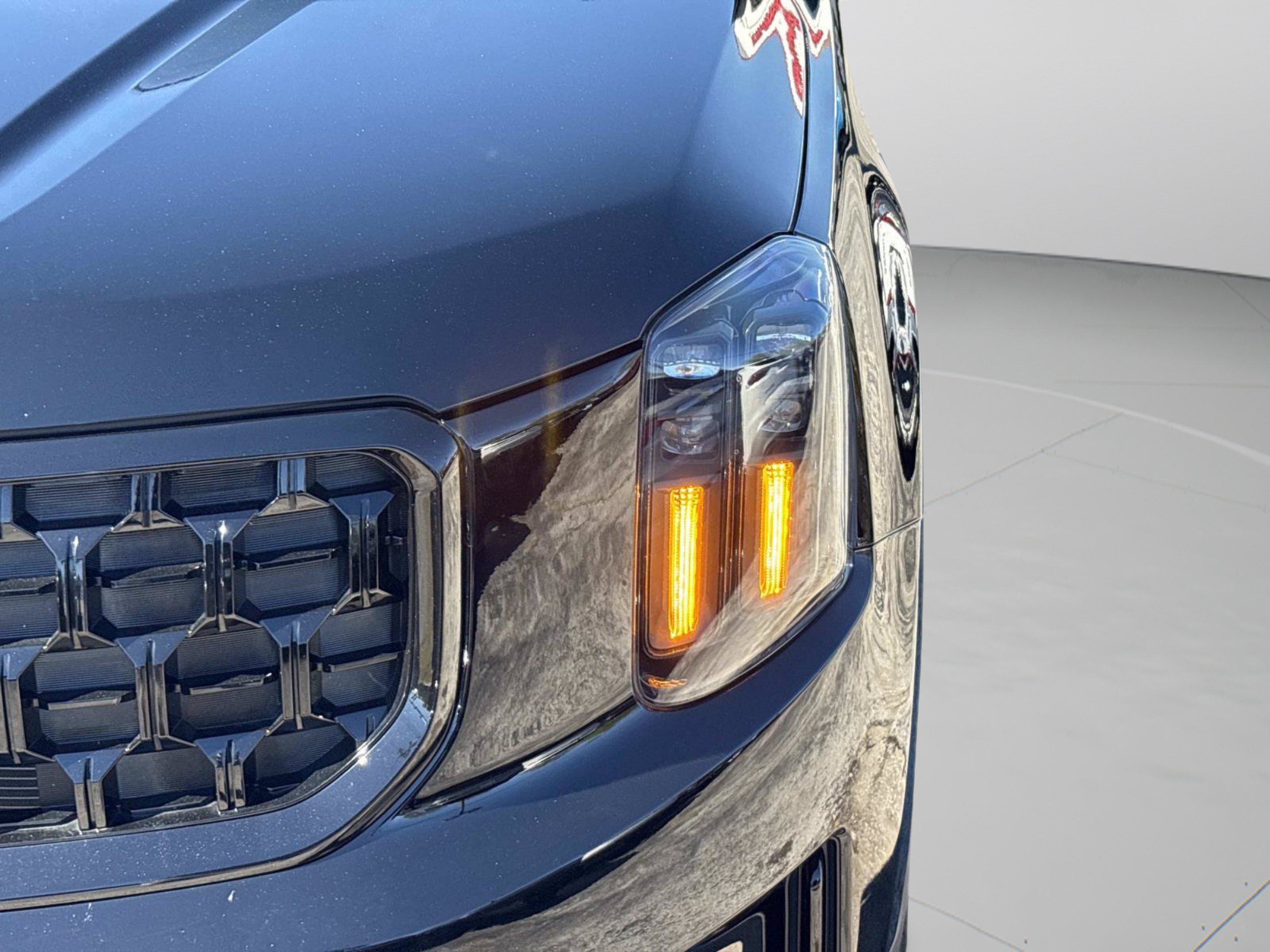 Used 2024 Kia Telluride EX X-Line AWD/4WD image 35