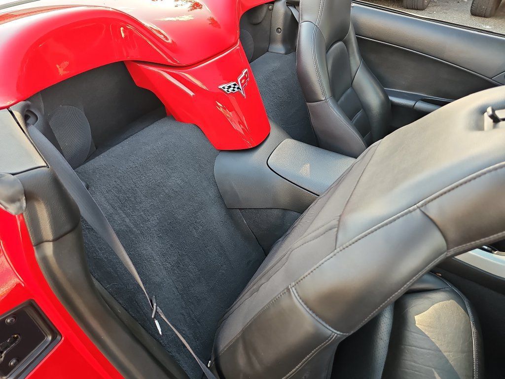 Used 2005 Chevrolet Corvette Convertible RWD image 33