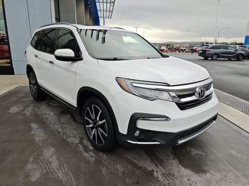 Used 2021 Honda Pilot Elite image 3