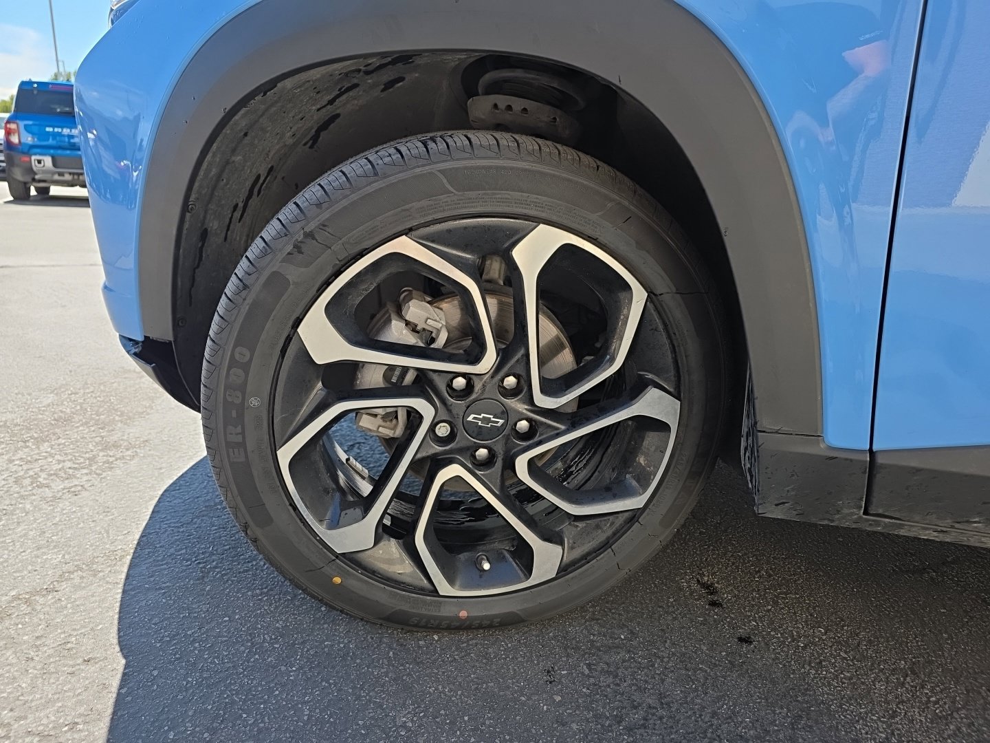 Used 2024 Chevrolet Trax RS w/ Sunroof Package FWD image 4