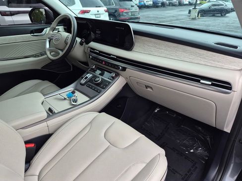Used 2024 Hyundai Palisade Calligraphy image 30